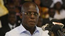 Ujtl : lâché par les jeunesses libérales qui ont rallié Pape Diop et Bokk Guiss Guiss, Bara Gaye, seul et en panne de manœuvre, tombe en disgrâce aux yeux de Wade Ujtl : lâché par les jeunesses libérales qui ont rallié Pape Diop et Bokk Guiss Guiss, Bara Gaye, seul et en panne de manœuvre, tombe en disgrâce aux yeux de Wade