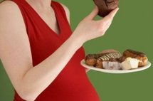 Les femmes enceintes ne doivent plus manger pour deux Les femmes enceintes ne doivent plus manger pour deux