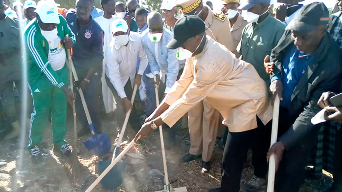 Cleaning Day à Gossas : Dionne annonce l’installation des comités de quartier pour maintenir la ville propre Cleaning Day à Gossas : Dionne annonce l’installation des comités de quartier pour maintenir la ville propre