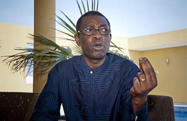 Cri du coeur d'un membre du Super Etoile : "Youssou Ndour, ta soif du pouvoir va te conduire inéluctablement à l’abîme" Cri du coeur d'un membre du Super Etoile : "Youssou Ndour, ta soif du pouvoir va te conduire inéluctablement à l’abîme"