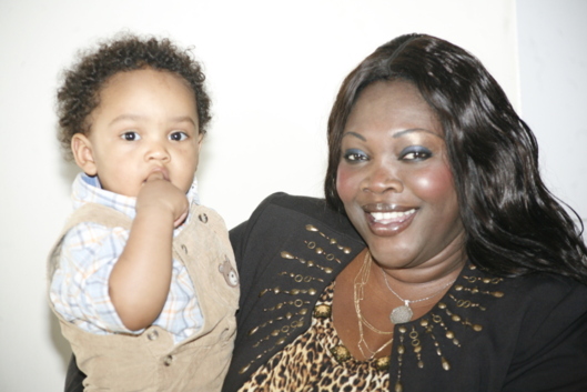 Ndella Madior Diouf présente son fils, Moises Ndella Madior Diouf présente son fils, Moises