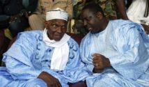 Macky Sall et Abdoulaye Wade ont-ils fait un deal pour liquider Pape Diop ? Macky Sall et Abdoulaye Wade ont-ils fait un deal pour liquider Pape Diop ?