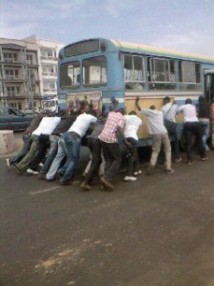 Insolite Photo – Dakar Deem Dik devient Dakar Pousse Mou taak Insolite Photo – Dakar Deem Dik devient Dakar Pousse Mou taak