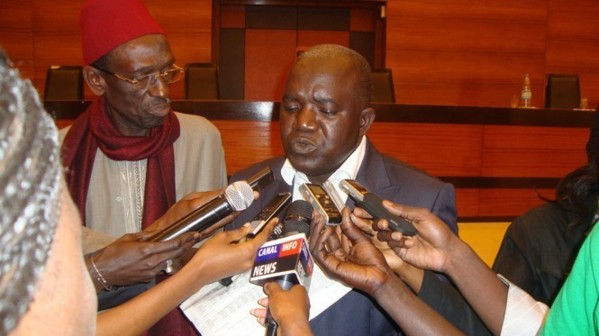 Oumar SARR : «Macky SALL est incapable de régler les problèmes du Sénégal» Oumar SARR : «Macky SALL est incapable de régler les problèmes du Sénégal»