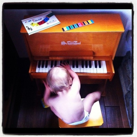 Pink : Sa fille se met au piano Pink : Sa fille se met au piano