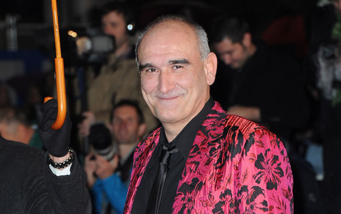 Pascal Nègre : en guerre contre le téléchargement illégal Pascal Nègre : en guerre contre le téléchargement illégal