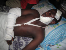 Fauché par le cortège de Macky Sall à Ziguinchor Un jeune homme lutte contre la mort Fauché par le cortège de Macky Sall à Ziguinchor Un jeune homme lutte contre la mort