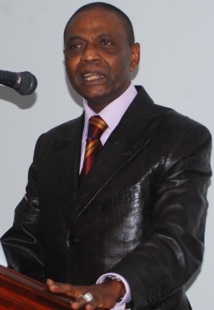 Pape Samba Mboup: "Macky Sall et nous c’est la même famille politique" Pape Samba Mboup: "Macky Sall et nous c’est la même famille politique"