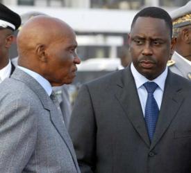 Legs de Me Abdoulaye Wade : Macky Sall hérite de 3 cadeaux "empoisonnés" Legs de Me Abdoulaye Wade : Macky Sall hérite de 3 cadeaux "empoisonnés"