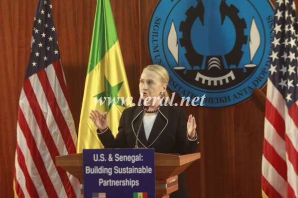 Les dessous de la visite d’Hillary Clinton à Dakar Les dessous de la visite d’Hillary Clinton à Dakar