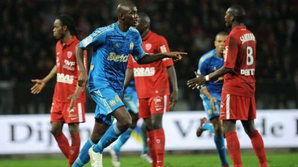 Officiel : Alou Diarra file à West Ham ! Officiel : Alou Diarra file à West Ham !