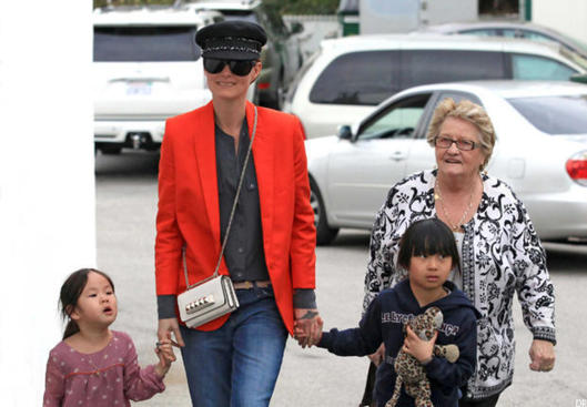 Mamie rock: «Le roc du clan Hallyday» Mamie rock: «Le roc du clan Hallyday»