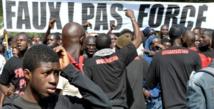 Contre le maintien du sénat : La jeunesse de la banlieue prête à descendre dans la rue. Contre le maintien du sénat : La jeunesse de la banlieue prête à descendre dans la rue.