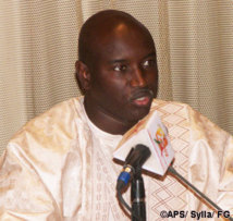 Aly Ngouille Ndiaye: "On va mettre Habib Sy en......" Aly Ngouille Ndiaye: "On va mettre Habib Sy en......"