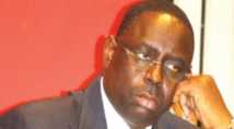 ‘’Très touché’’ par les pertes en vies humaines occasionnées par les dernières pluies, Macky Sall prie pour les victimes ‘’Très touché’’ par les pertes en vies humaines occasionnées par les dernières pluies, Macky Sall prie pour les victimes