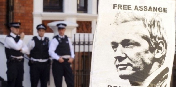 Assange pourra-t-il apparaître en public sans être arrêté ? Assange pourra-t-il apparaître en public sans être arrêté ?