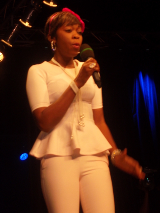 Aby Ndour, le divorce lui va bien Aby Ndour, le divorce lui va bien