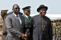 Diplomatie : Jonathan venu souhaiter du "Good luck" à Macky Sall Diplomatie : Jonathan venu souhaiter du "Good luck" à Macky Sall