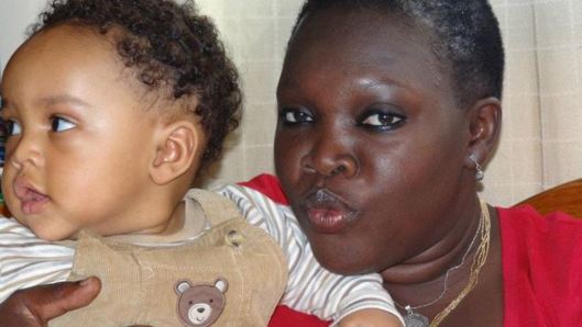 Ndella et Nero racolent Ndella et Nero racolent