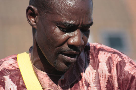 Thio Mbaye raconte sa soeur Tabara Samb: "Une fois avec Youssou Ndour en Gambie..." Thio Mbaye raconte sa soeur Tabara Samb: "Une fois avec Youssou Ndour en Gambie..."