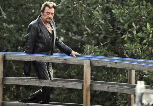 Johnny Hallyday: l’inquiétude Johnny Hallyday: l’inquiétude