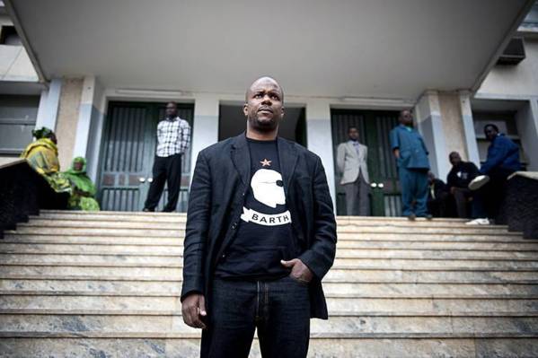 Interdits d’accès à la maison du parti : les camarades de Malick Noel Seck interpellent Tanor Dieng Interdits d’accès à la maison du parti : les camarades de Malick Noel Seck interpellent Tanor Dieng