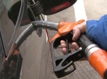 Augmentation du prix des combustibles divers: 42 F de plus sur l’essence et 32 F sur le gasoil Augmentation du prix des combustibles divers: 42 F de plus sur l’essence et 32 F sur le gasoil