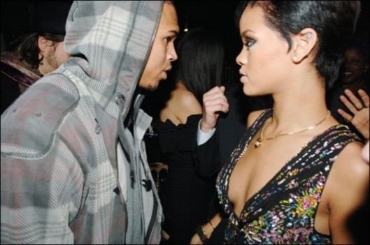 Rihanna et Chris Brown vont bientôt rendre leur romance publique Rihanna et Chris Brown vont bientôt rendre leur romance publique
