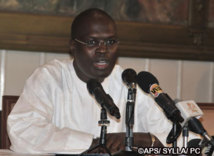 Vers la réalisation de 14.000 lampadaires à Dakar en 2013 (maire) Vers la réalisation de 14.000 lampadaires à Dakar en 2013 (maire)