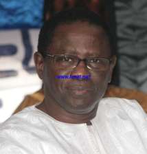 Pape Diop était au chevet de Serigne Mansour Sy à Paris Pape Diop était au chevet de Serigne Mansour Sy à Paris