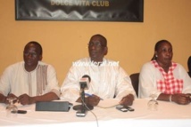 Mamadou Diop Decroix: "Le Président Macky devrait plutôt se mettre à labourer le champ des urgences" Mamadou Diop Decroix: "Le Président Macky devrait plutôt se mettre à labourer le champ des urgences"