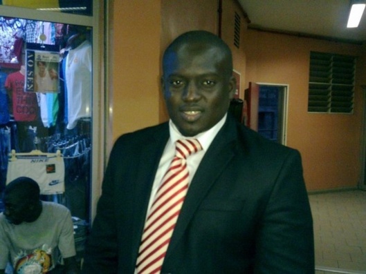 Aziz Ndiaye signe avec la Rts Aziz Ndiaye signe avec la Rts