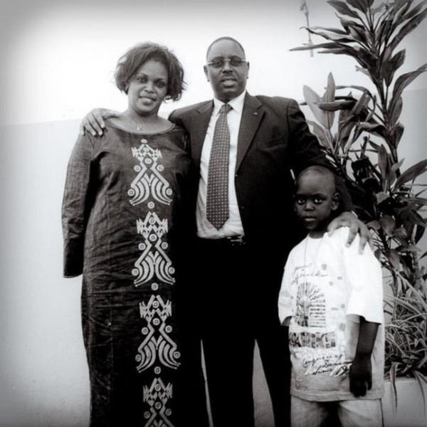 Fondation "Servir le Sénégal", l’autre scandale gigantesque: D’où viennent donc ces milliards, sortis des ténèbres ? Fondation "Servir le Sénégal", l’autre scandale gigantesque: D’où viennent donc ces milliards, sortis des ténèbres ?