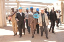 "18 mois de plus pour finir l’Aéroport Blaise Diagne" "18 mois de plus pour finir l’Aéroport Blaise Diagne"