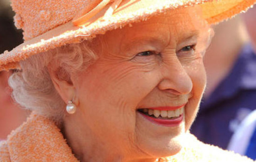 Elizabeth II à l’hôpital pour une gastro-entérite: La reine quitte momentanément son trône Elizabeth II à l’hôpital pour une gastro-entérite: La reine quitte momentanément son trône