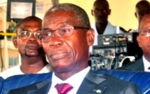 Conséquences de la balade d'Oumar Sarr en Mauritanie : Trois agents de l'aéroport suspendus pour 10 jours Conséquences de la balade d'Oumar Sarr en Mauritanie : Trois agents de l'aéroport suspendus pour 10 jours