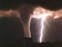 Vélingara : Après une tornade, le maire lance un appel à l’aide en faveur des victimes Vélingara : Après une tornade, le maire lance un appel à l’aide en faveur des victimes