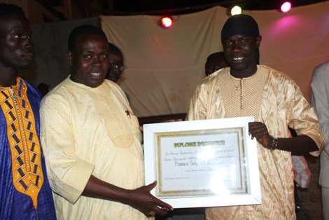 13 photos - Le joli coup du comédien Baye Mathiate Ndiaye 13 photos - Le joli coup du comédien Baye Mathiate Ndiaye