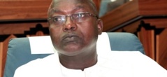Oumar Guèye Ministre: «Macky Sall travaille pour le Sénégal» Oumar Guèye Ministre: «Macky Sall travaille pour le Sénégal»