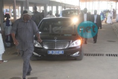 Wade, l'homme le plus surveillé du Sénégal Wade, l'homme le plus surveillé du Sénégal