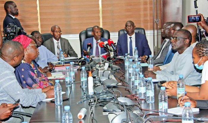 Les réalisations du Président Macky Sall sur le plan économique et social ainsi que les perspectives Les réalisations du Président Macky Sall sur le plan économique et social ainsi que les perspectives