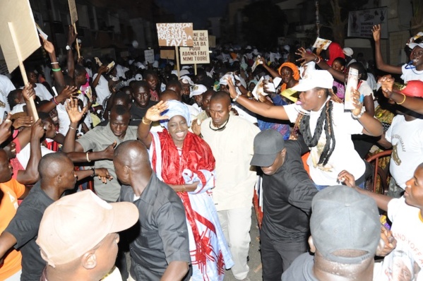 Violences électorales à Grand Yoff :"Taxawu Dakar ak Khalifa Sall" pointe un doigt accusateur sur Mimi Touré Violences électorales à Grand Yoff :"Taxawu Dakar ak Khalifa Sall" pointe un doigt accusateur sur Mimi Touré