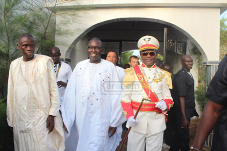 Photos - Retrouvailles entre Cheikh Ahmadou Kara Mbacké et son cousin Ibrahima Sall Photos - Retrouvailles entre Cheikh Ahmadou Kara Mbacké et son cousin Ibrahima Sall