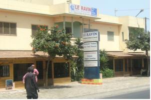 Violence électorale à Keur Massar : Alassane Ngom, le propriétaire du Ravin, "perd" un œil et se retrouve en garde-à-vue Violence électorale à Keur Massar : Alassane Ngom, le propriétaire du Ravin, "perd" un œil et se retrouve en garde-à-vue
