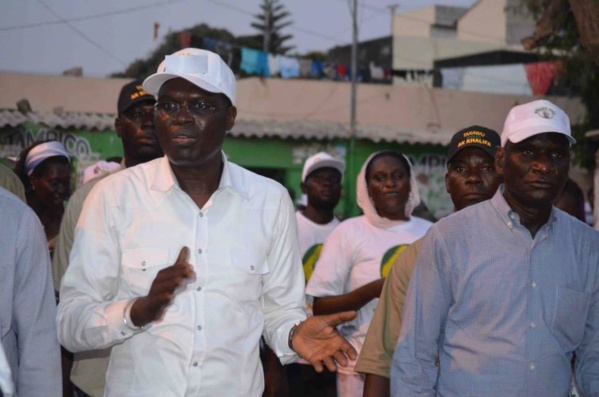 Khalifa Sall promet de saigner Mimy Touré : Il ne resta alors qu’à poster un ambulancier devant les urnes de Grand-Yoff Khalifa Sall promet de saigner Mimy Touré : Il ne resta alors qu’à poster un ambulancier devant les urnes de Grand-Yoff
