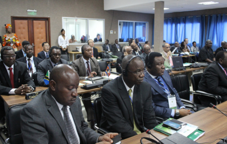 24ème Session Plénière Extraordinaire de la CAFAC : Le Ministre des Transports Aériens et du Tourisme, Oumar Gueye lance un appel de partenariat intra-africain pour développer le trafic aérien 24ème Session Plénière Extraordinaire de la CAFAC : Le Ministre des Transports Aériens et du Tourisme, Oumar Gueye lance un appel de partenariat intra-africain pour développer le trafic aérien