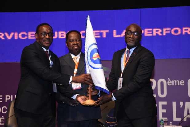 PERSPECTIVES DES SOCIETES D’ELECTRICITE EN AFRIQUE : Les douze travaux d’Hercule PERSPECTIVES DES SOCIETES D’ELECTRICITE EN AFRIQUE : Les douze travaux d’Hercule