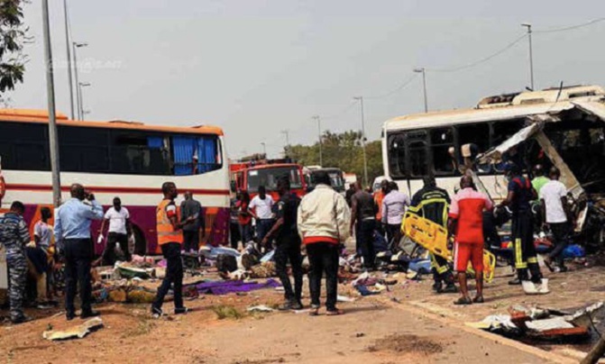 Causes de l’accident ayant fait 39 morts à Kaffrine : Les premiers éléments de l’enquête révèlent un excès de vitesse Causes de l’accident ayant fait 39 morts à Kaffrine : Les premiers éléments de l’enquête révèlent un excès de vitesse