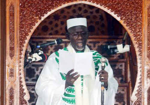 Prière à la Grande mosquée de Dakar : L’imam sermone marabouts et politiciens Prière à la Grande mosquée de Dakar : L’imam sermone marabouts et politiciens