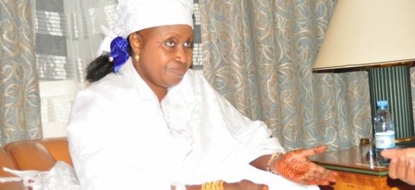 (Vidéo) Me Nafissatou Diop Cissé charge l'ex-Première Dame : "Viviane Wade a reçu 200 millions de la Bmce" (Vidéo) Me Nafissatou Diop Cissé charge l'ex-Première Dame : "Viviane Wade a reçu 200 millions de la Bmce"